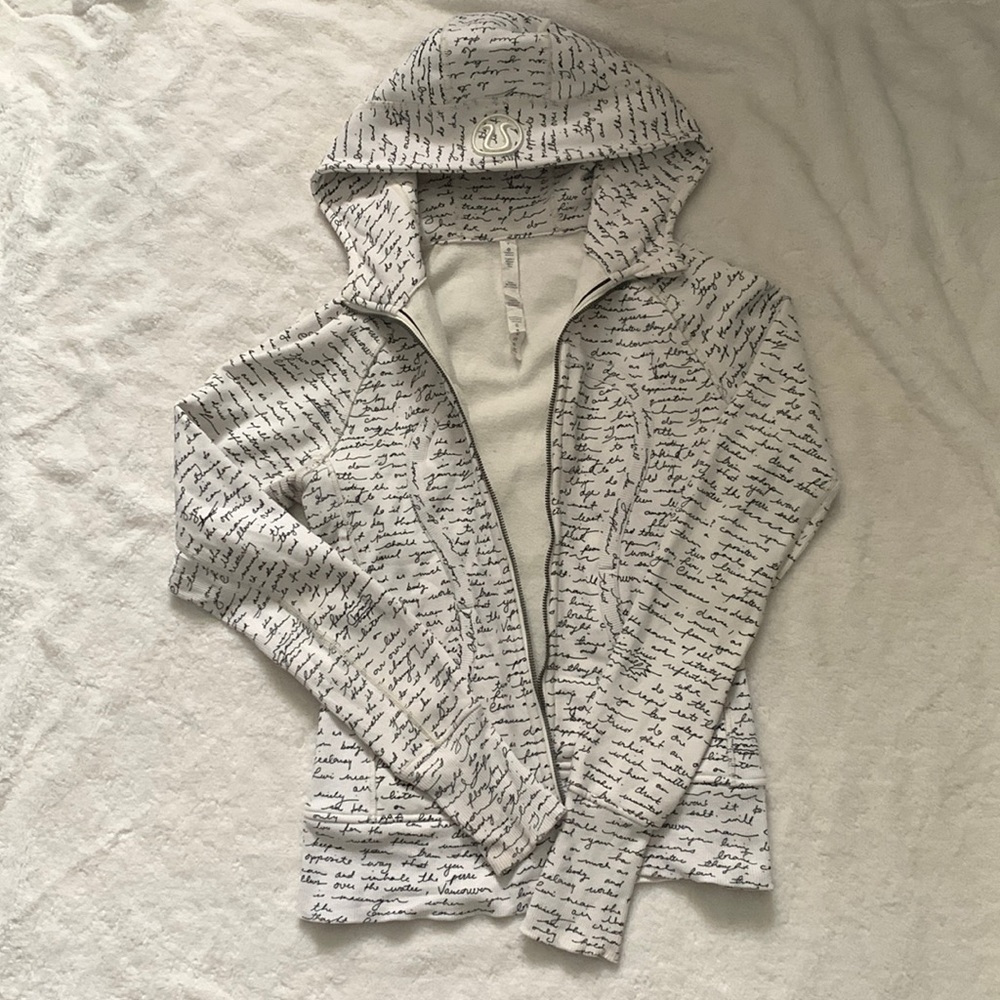 Lululemon scuba size 4